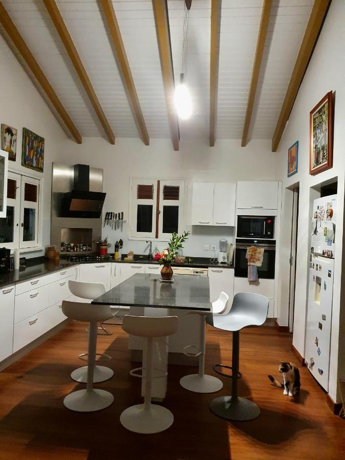 Deux Chambres Et Deux Salles De Bain Dans La Maison De Michelle L'Amirade Grande Anse  外观 照片